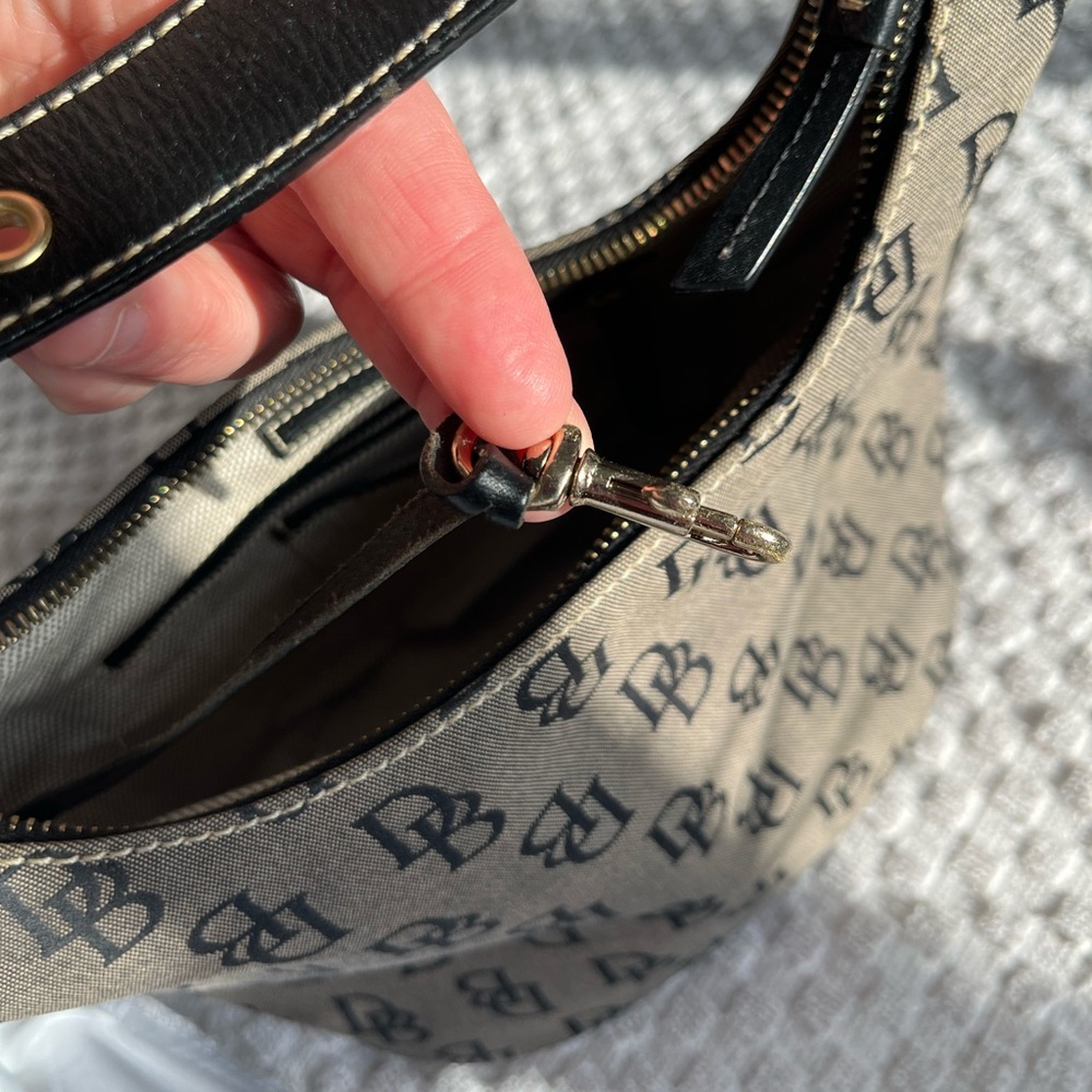 Dooney &  Bourke Signature Bucket Black & White Small Bucket Bag. - Picture 2 of 7